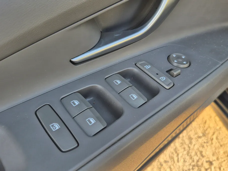 2022 Hyundai Elantra Smart 