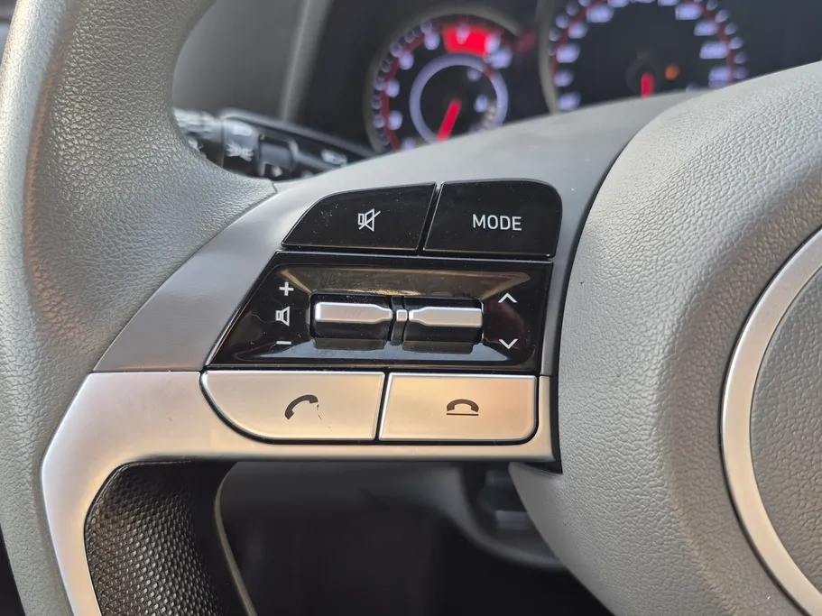 2022 Hyundai Elantra Smart 