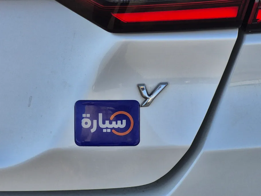 تويوتا يارس Y 2023 