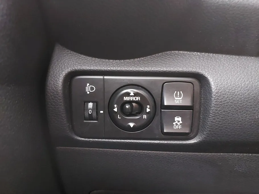 2022 Kia Pegas LX 