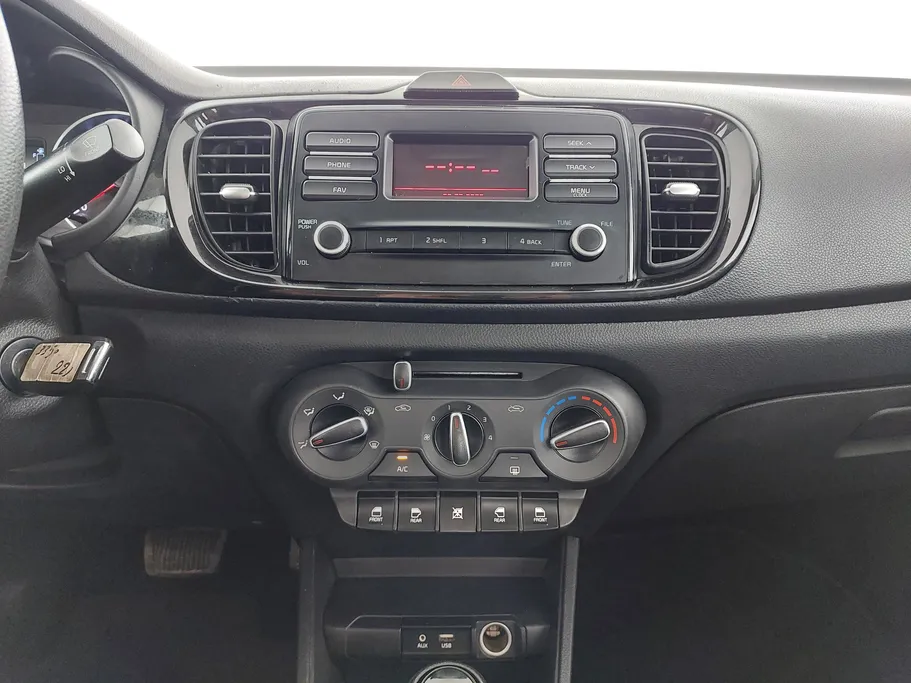 2022 Kia Pegas LX 