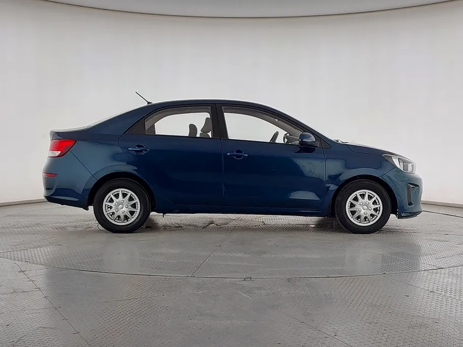 2022 Kia Pegas LX 