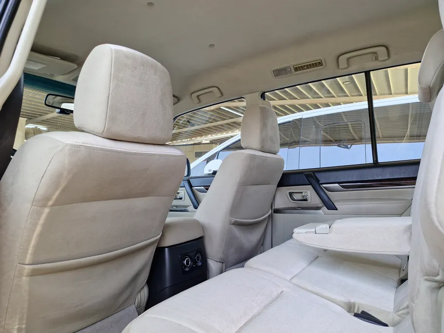 2020 Mitsubishi Pajero GLS 5Doors 