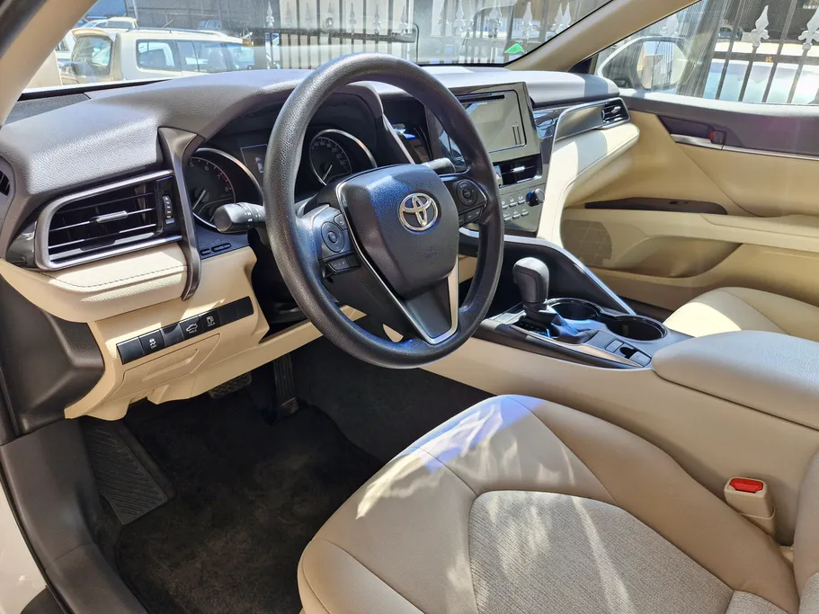 2022 Toyota Camry  LE 