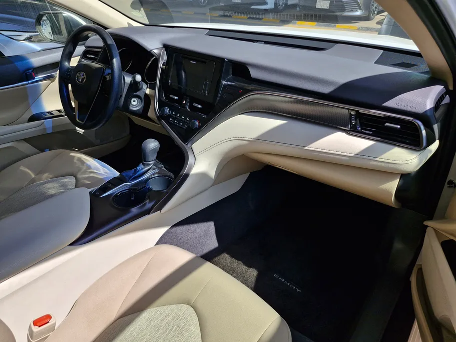 2022 Toyota Camry  LE 
