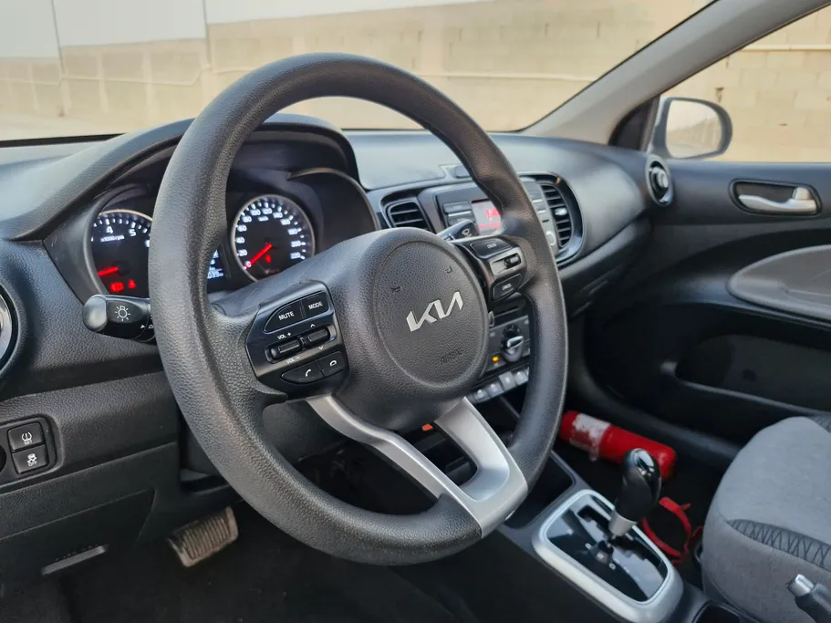 2024 Kia Pegas GL 