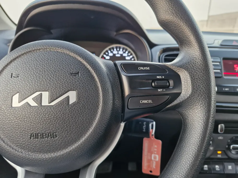 2024 Kia Pegas GL 