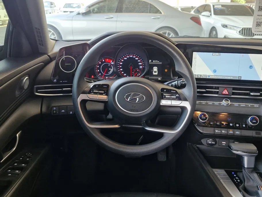 هيونداي أفانتي  2021 
