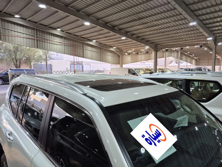 تويوتا لاندكروزر VX 2024 