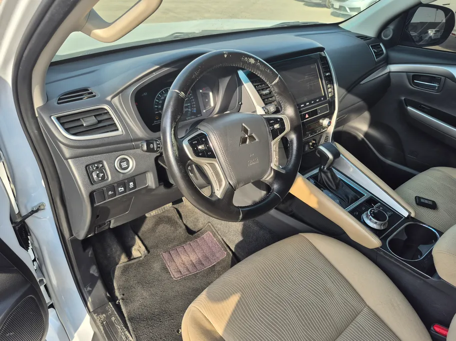 ميتسوبيشي  مونتيرو سبورت GLS-Premium 2021 