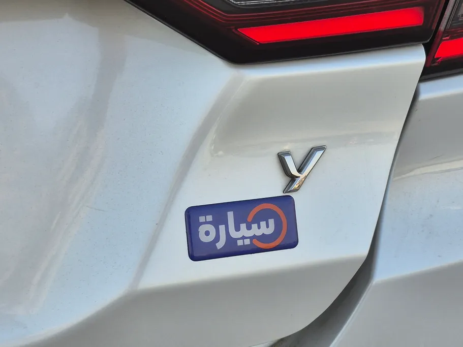 تويوتا يارس Y 2023 