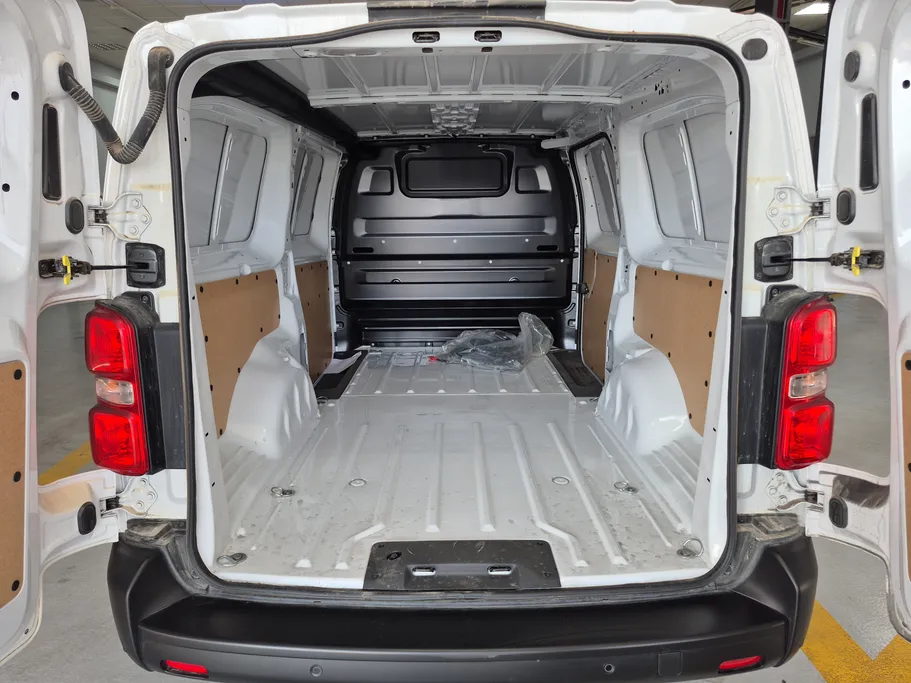 2025 Peugeot Expert VAN 