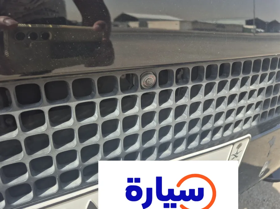 لاند روفر ديفندر HSE P400 2021 