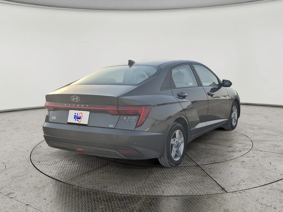 2024 Hyundai Accent Fleet 