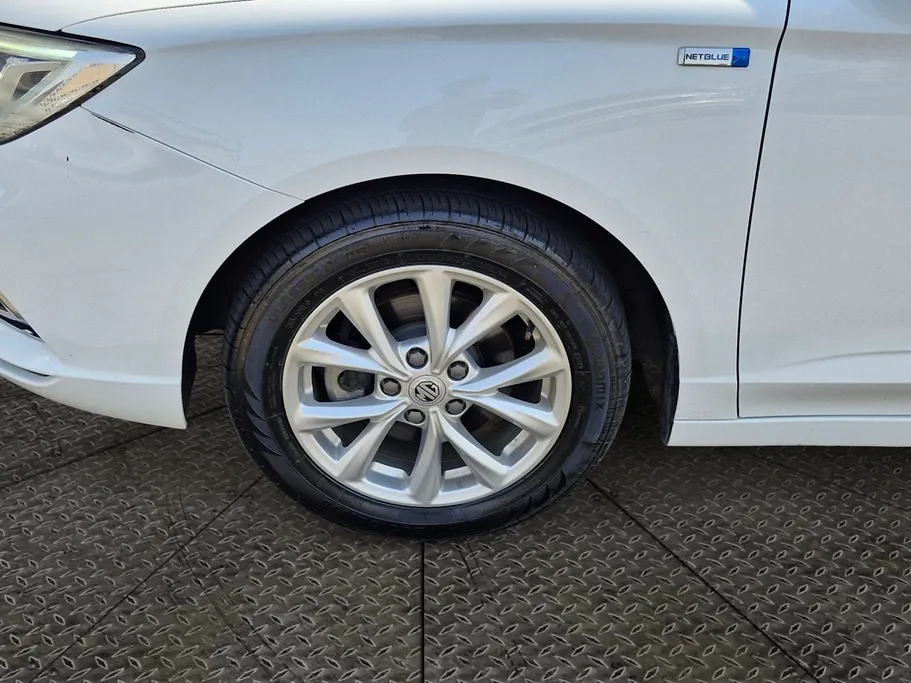 2023 MG 5 COM 