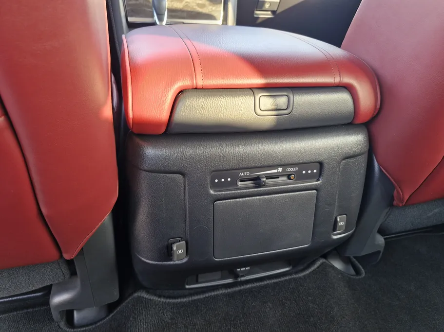 2024 Nissan Patrol Platinum 