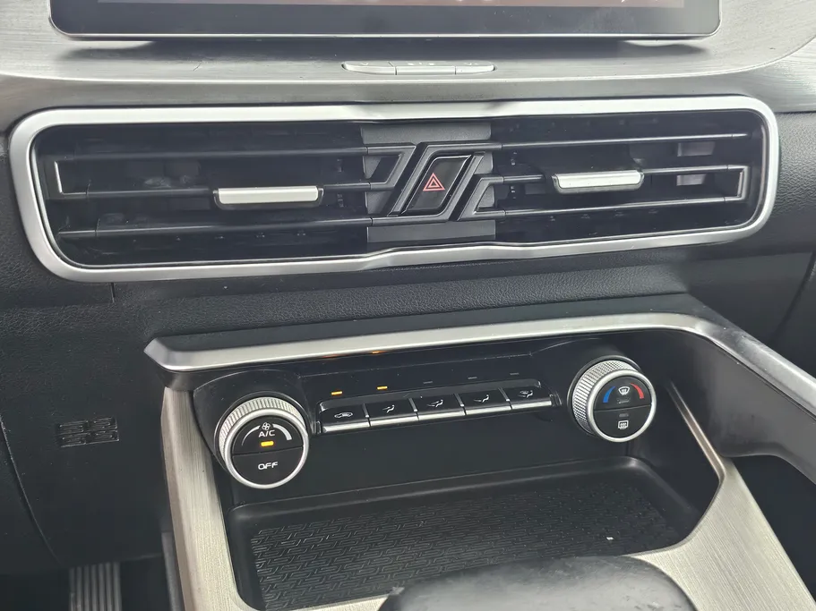 2023 Geely Coolray Basic GS 