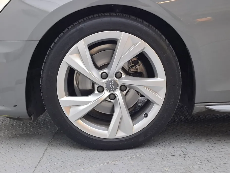 2021 Audi A4  