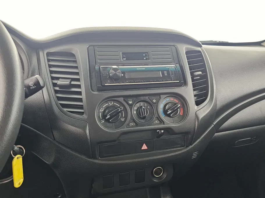 2022 Mitsubishi L200 DC 4x2 