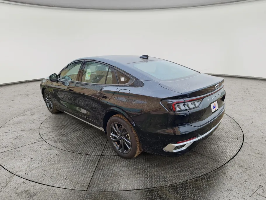 2026 Ford Taurus Ambiente New Shape 