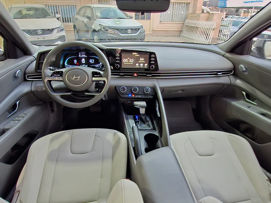 2024 Hyundai Elantra Fleet 