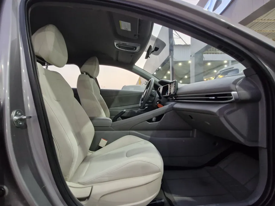 2024 Hyundai Elantra Fleet 