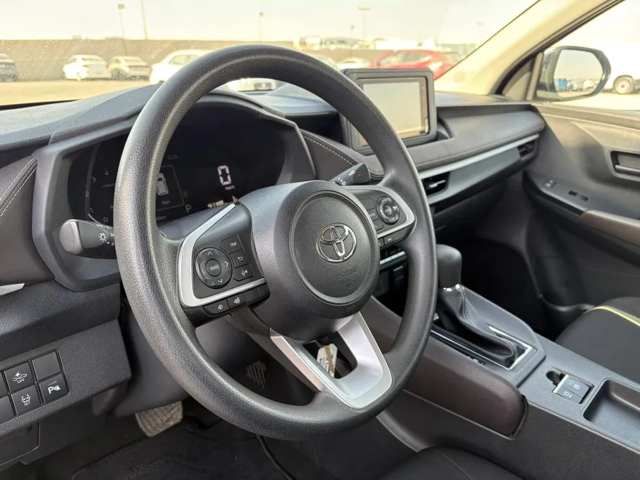 2024 Toyota Yaris  Y Plus 
