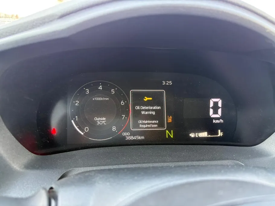 2024 Toyota Yaris  Y Plus 