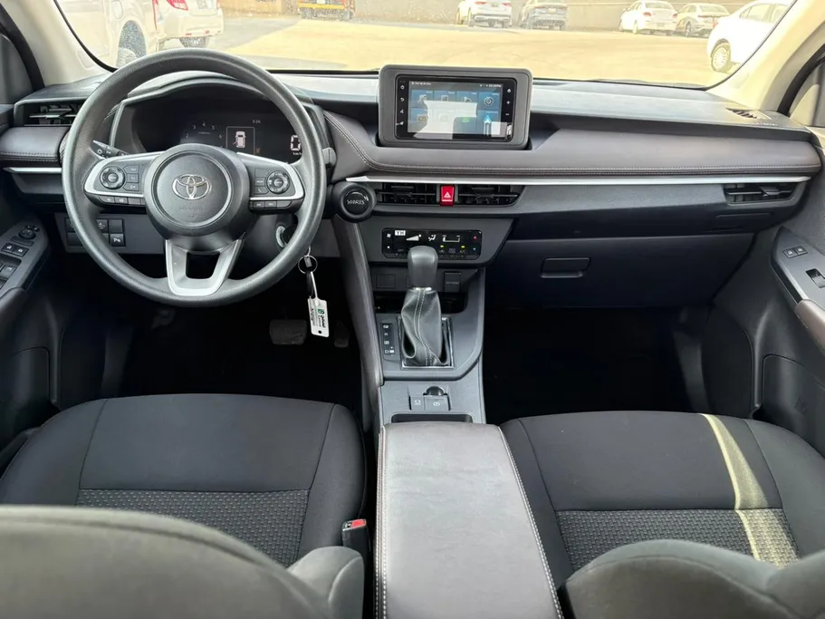 2024 Toyota Yaris  Y Plus 