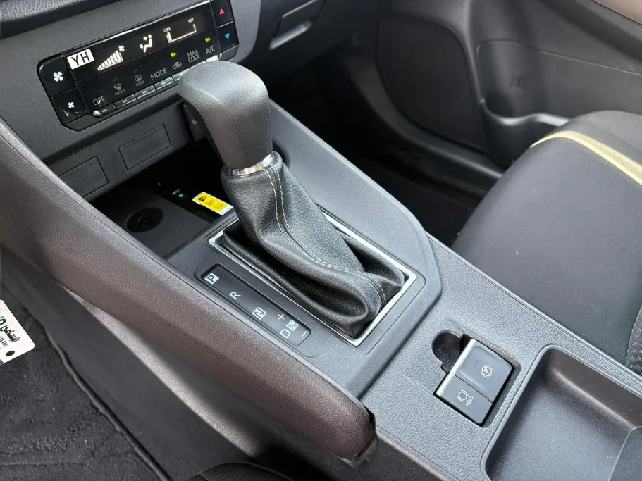 2024 Toyota Yaris  Y Plus 