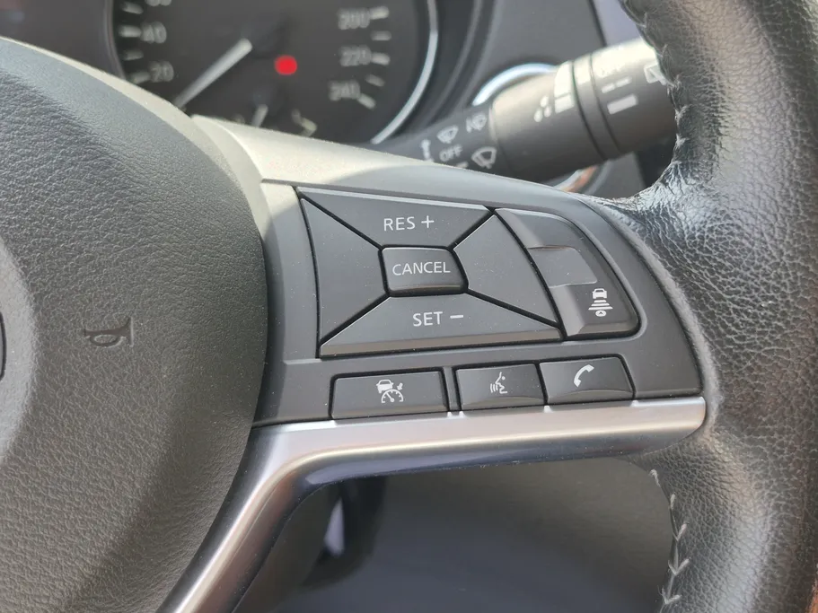 2022 Nissan Xtrail SL 