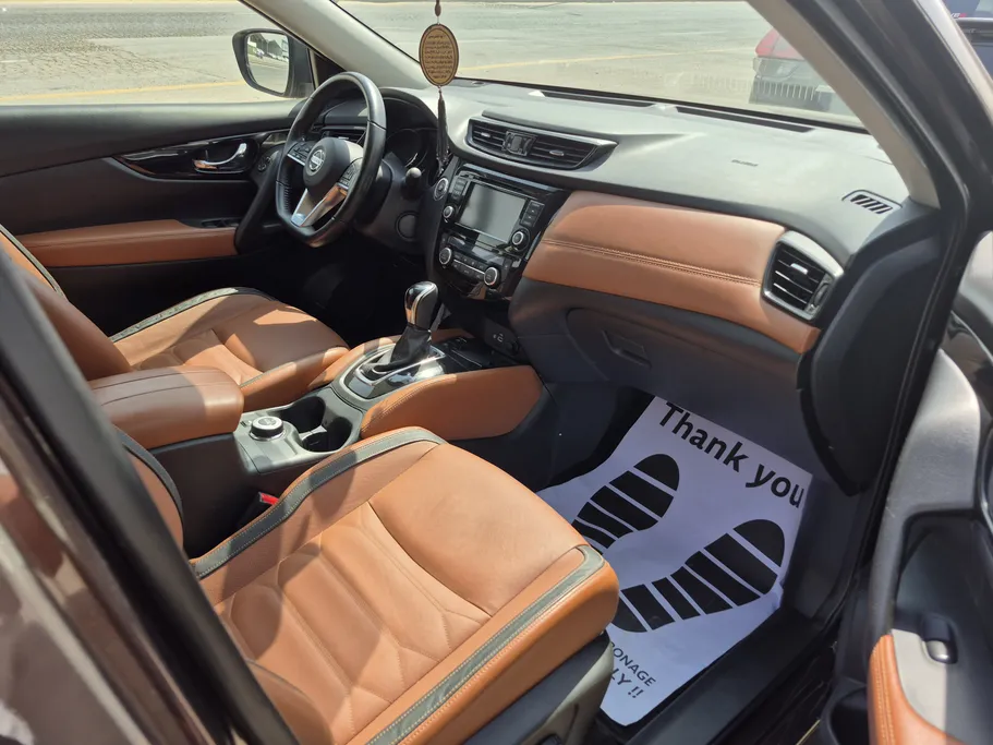 2022 Nissan Xtrail SL 
