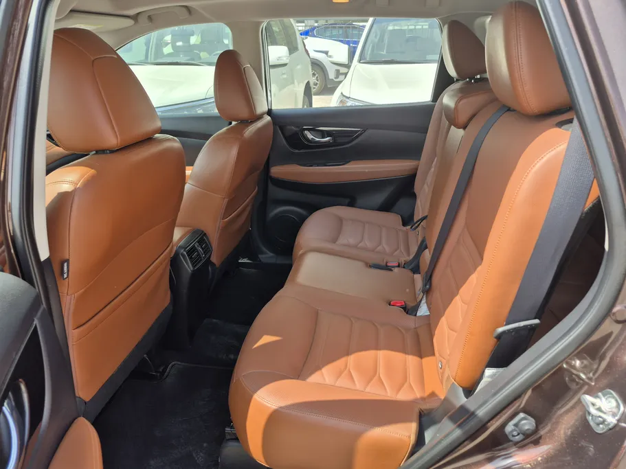2022 Nissan Xtrail SL 