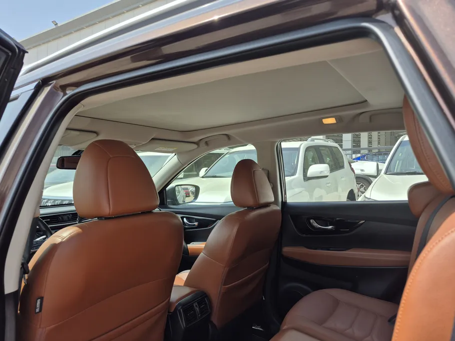 2022 Nissan Xtrail SL 