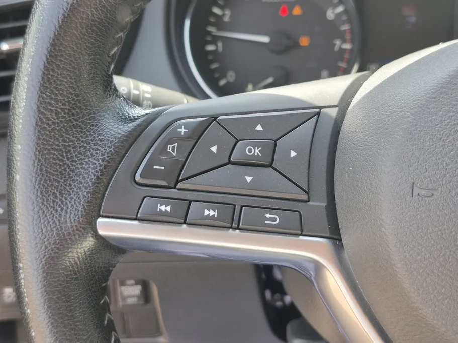 2022 Nissan Xtrail SL 