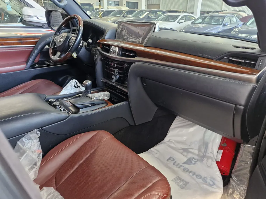 لكزس LX 570 S Sport 2020 