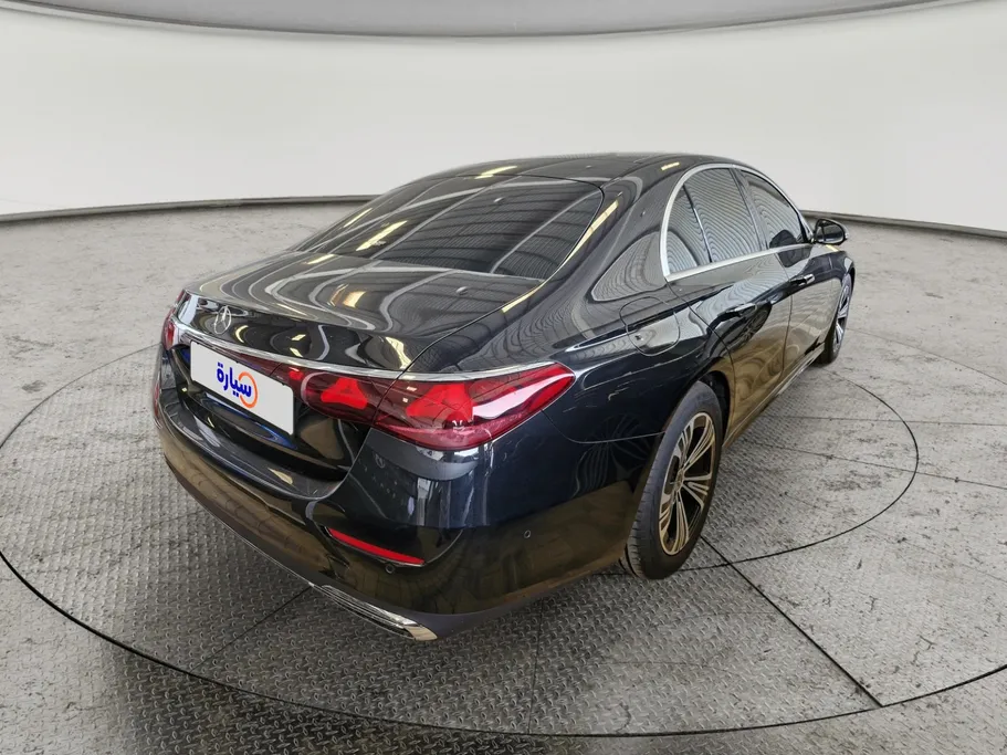 2025 Mercedes E 200 