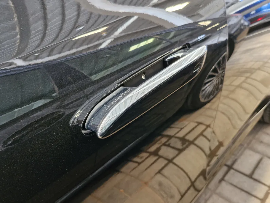 2025 Mercedes E 200 