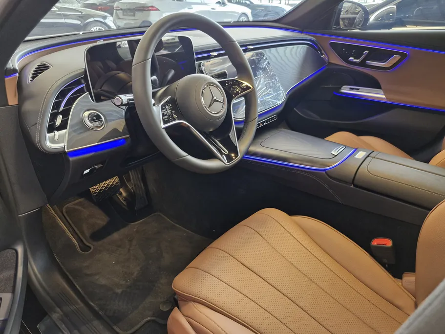 2025 Mercedes E 200 