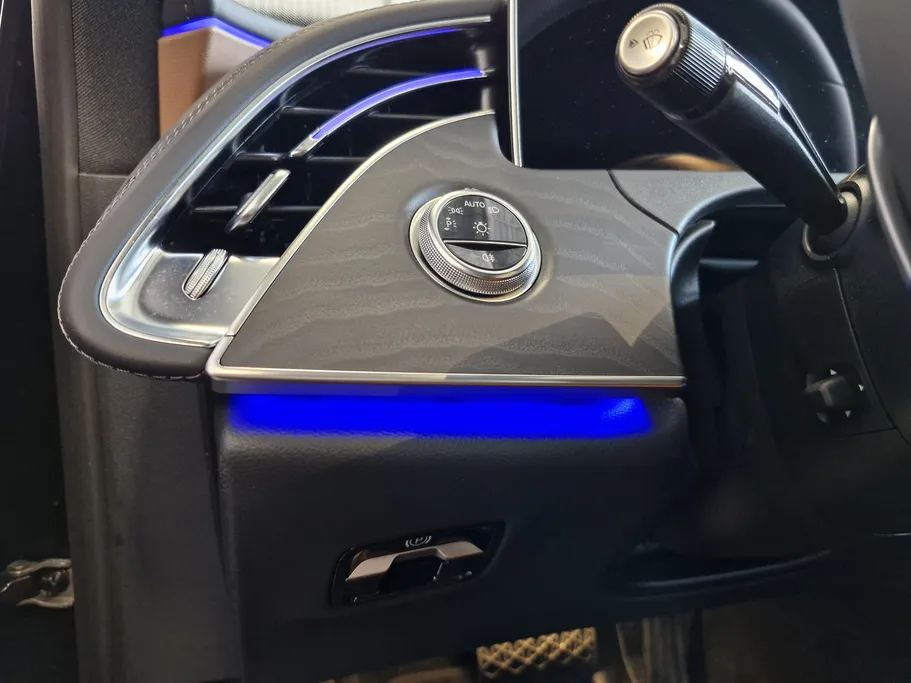 2025 Mercedes E 200 