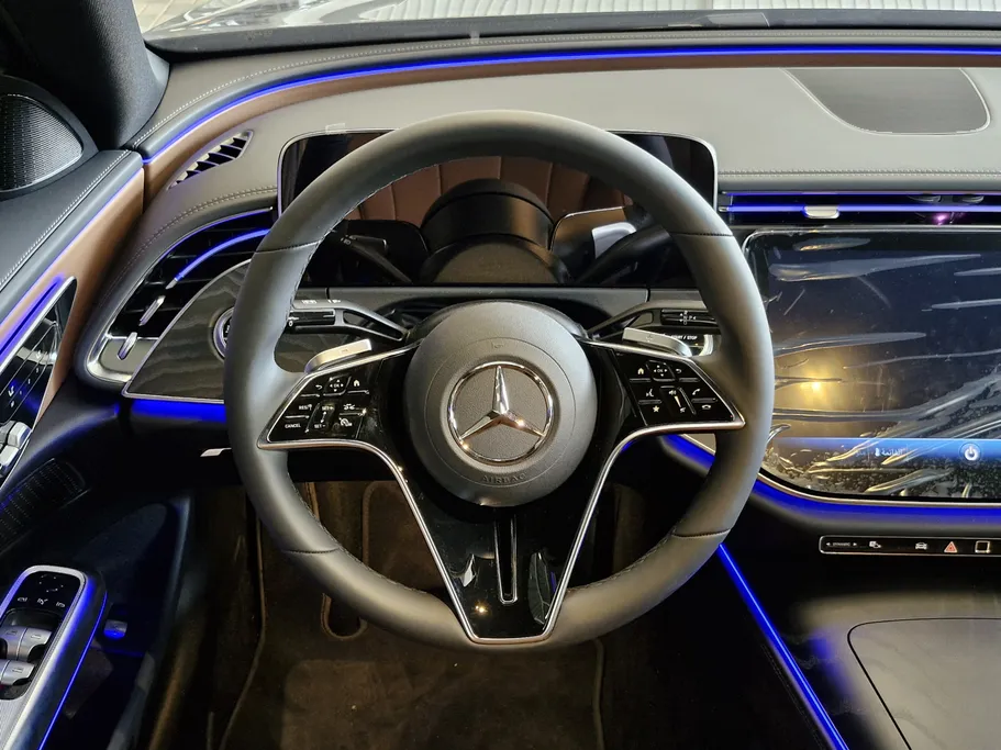 2025 Mercedes E 200 