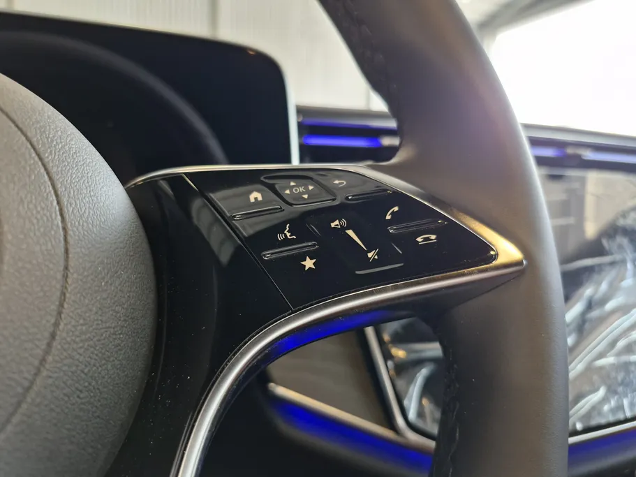 2025 Mercedes E 200 