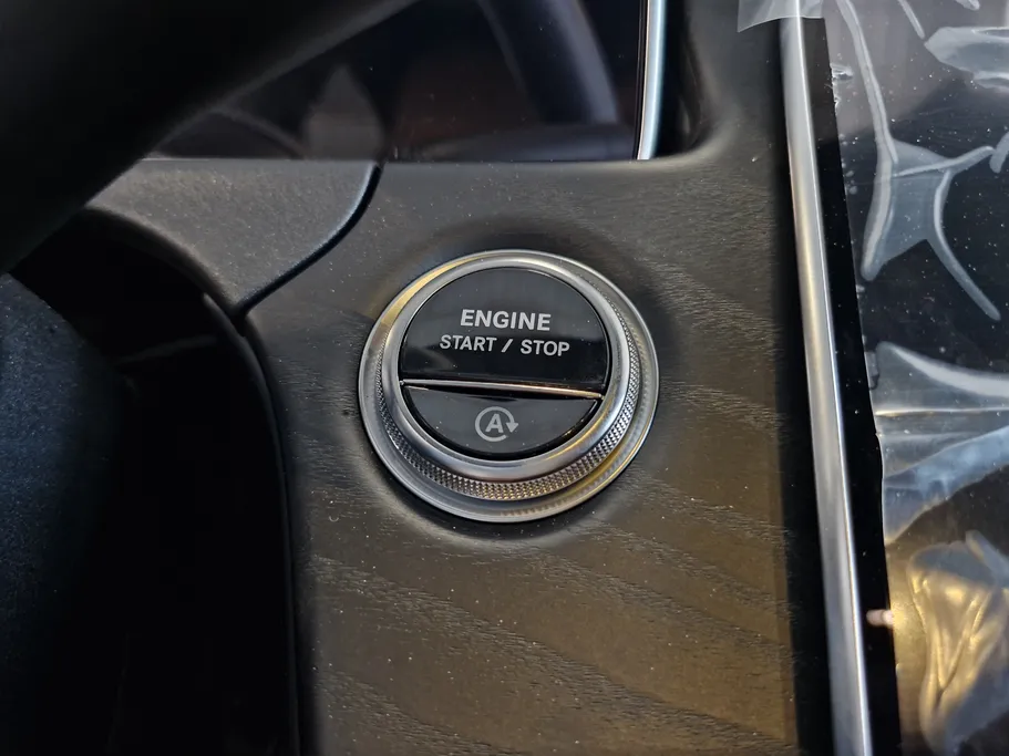 2025 Mercedes E 200 