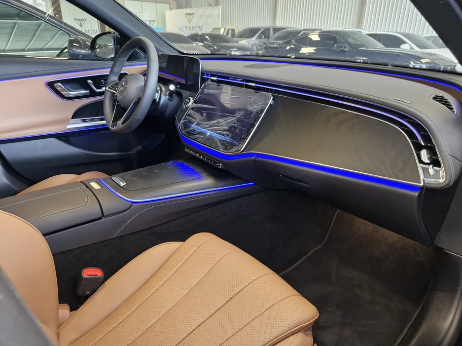 2025 Mercedes E 200 