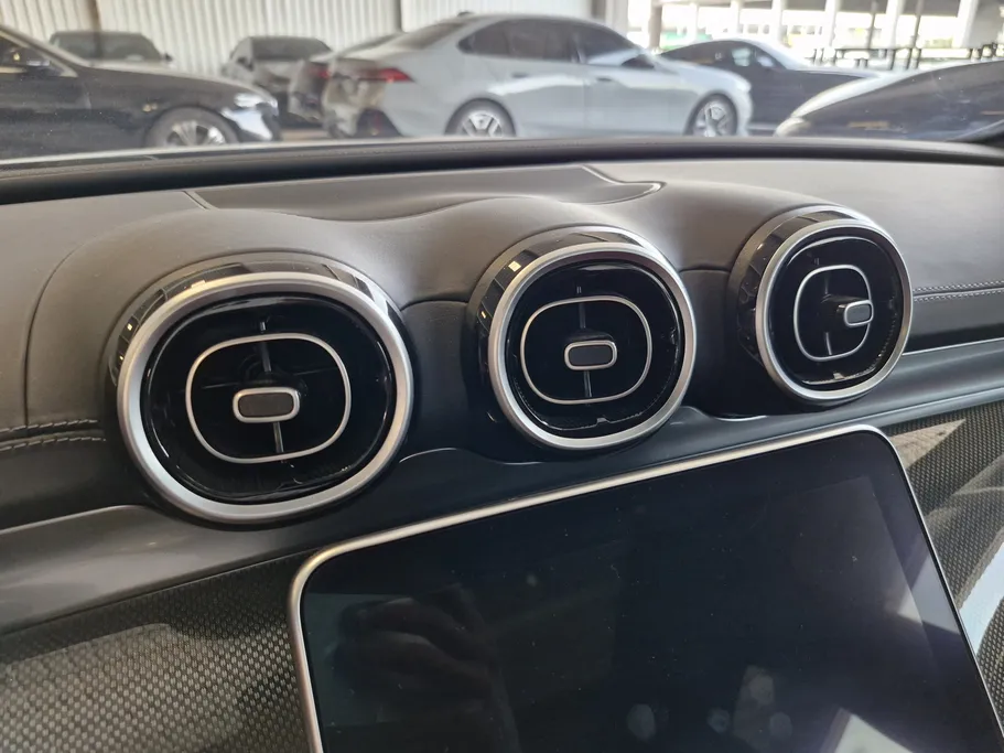 2024 Mercedes C 300 