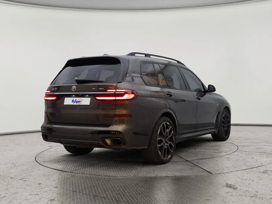 بي ام دبليو الفئة اكس 7 xDrive 40i	 2023 