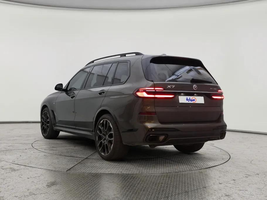 بي ام دبليو الفئة اكس 7 xDrive 40i	 2023 
