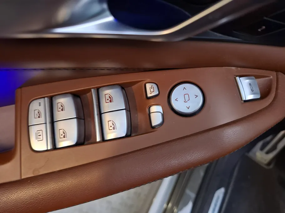 بي ام دبليو الفئة اكس 7 xDrive 40i	 2023 
