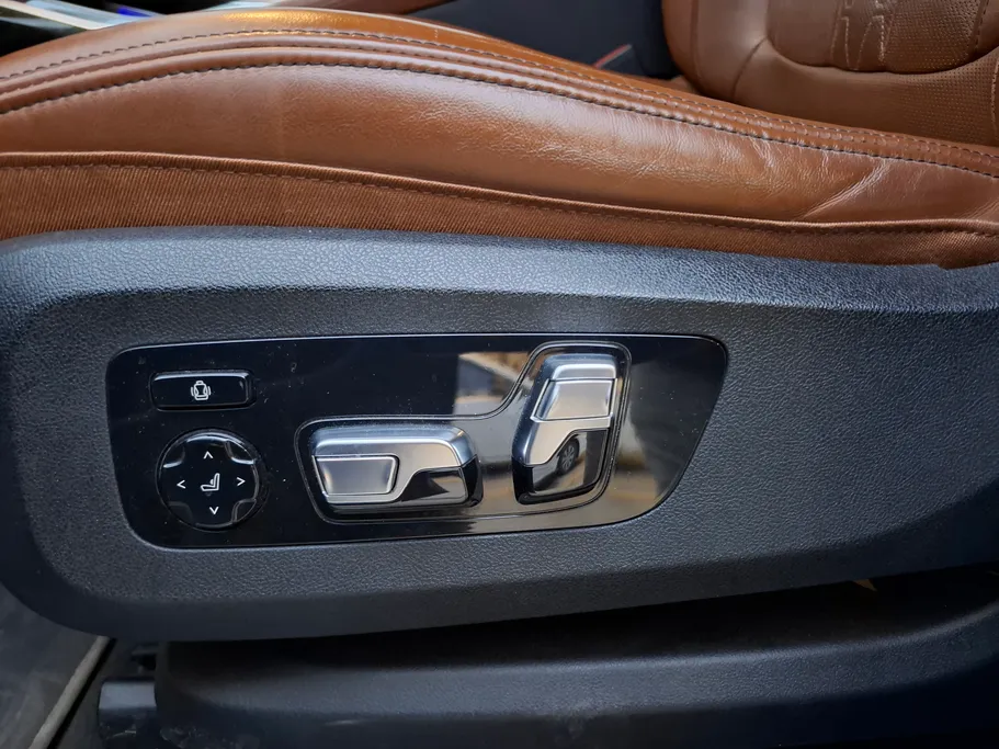بي ام دبليو الفئة اكس 7 xDrive 40i	 2023 