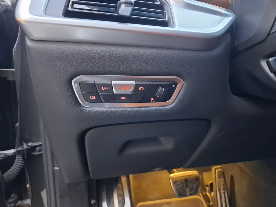 بي ام دبليو الفئة اكس 7 xDrive 40i	 2023 